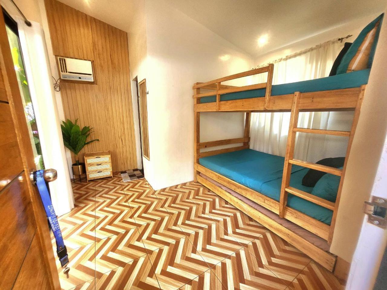 Beach Resort In Zambales S2 San Felipe  外观 照片
