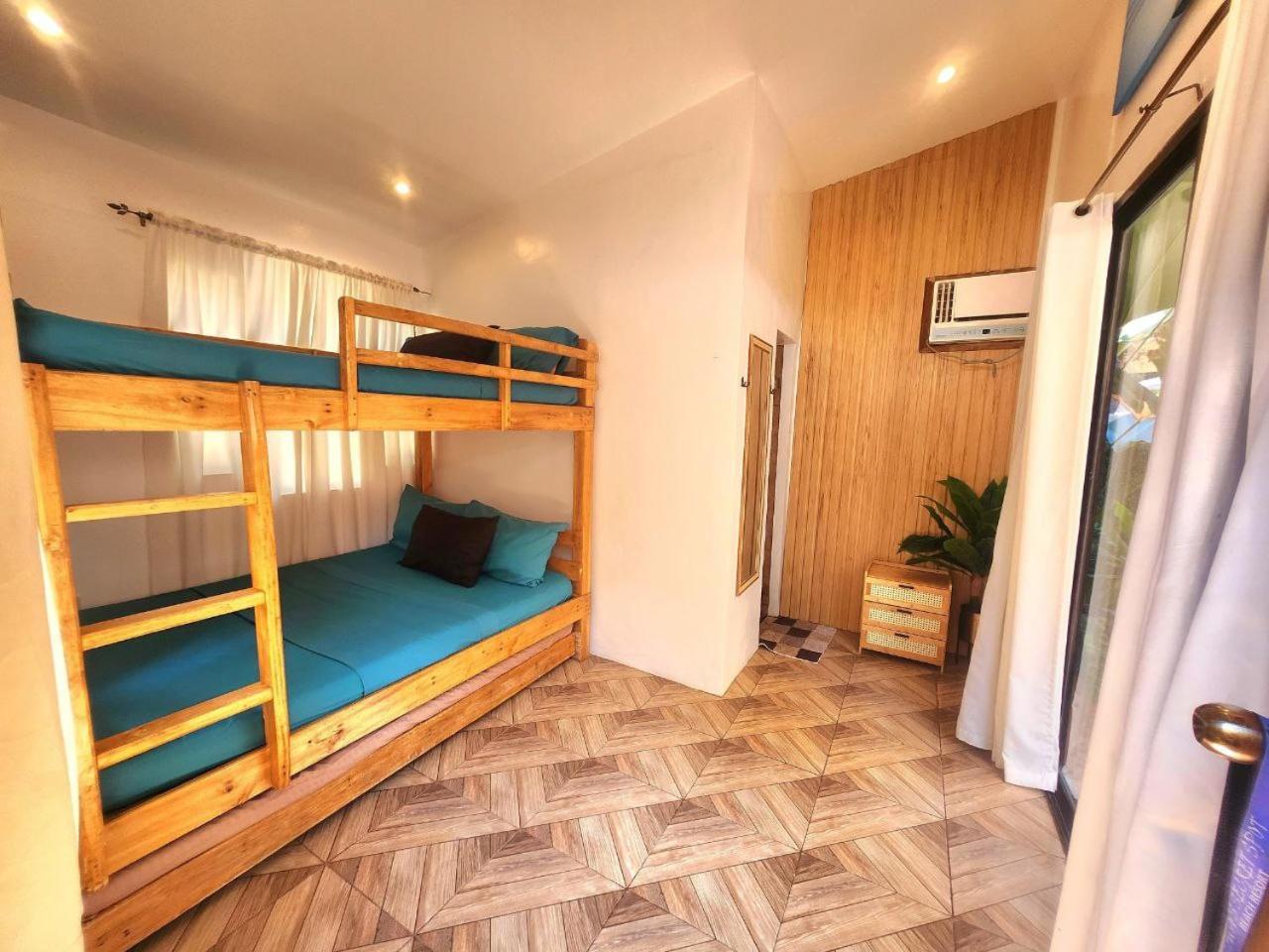 Beach Resort In Zambales S2 San Felipe  外观 照片